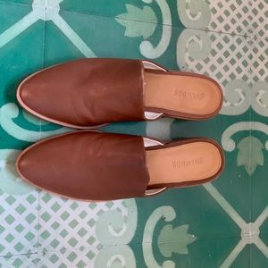Soludos Venetian mule size 7